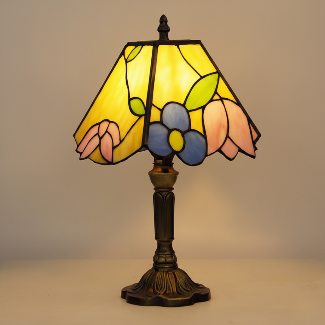 Baroque-Inspired Retro Table Lamp